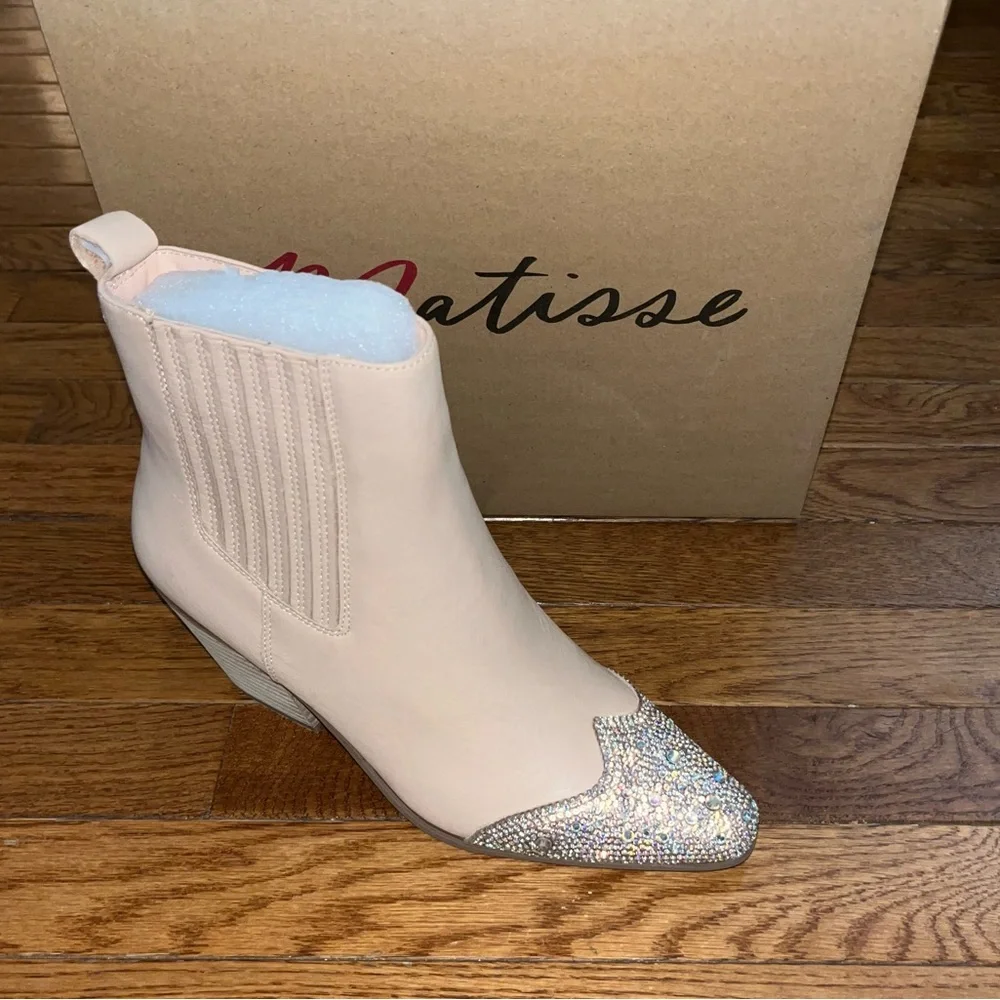 Matisse Pink Ankle Boots with Silver Accents - Picture 2 of 12